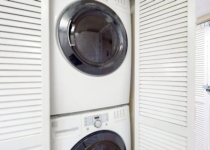 Atlantis 310